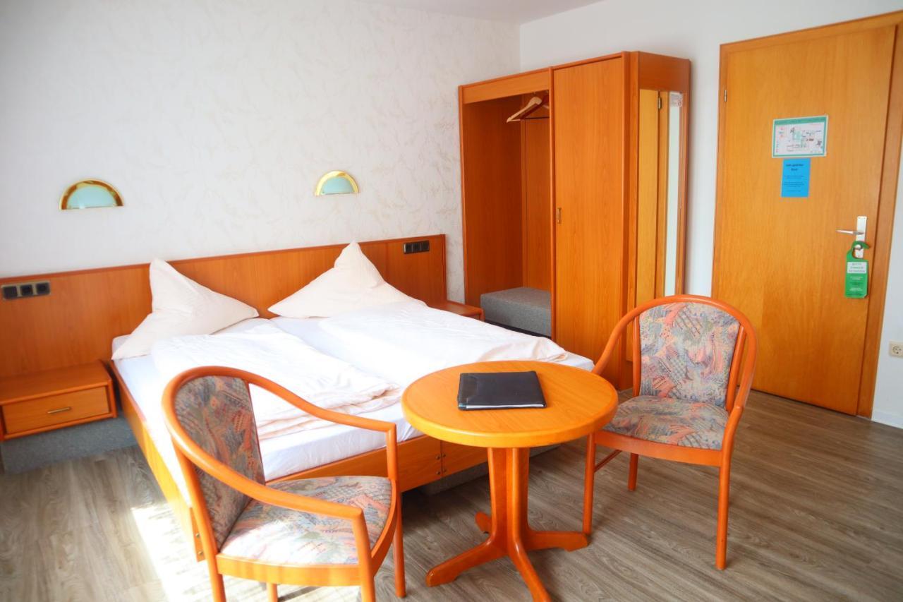 Hotel Pension Zur Harburg Uslar Zewnętrze zdjęcie